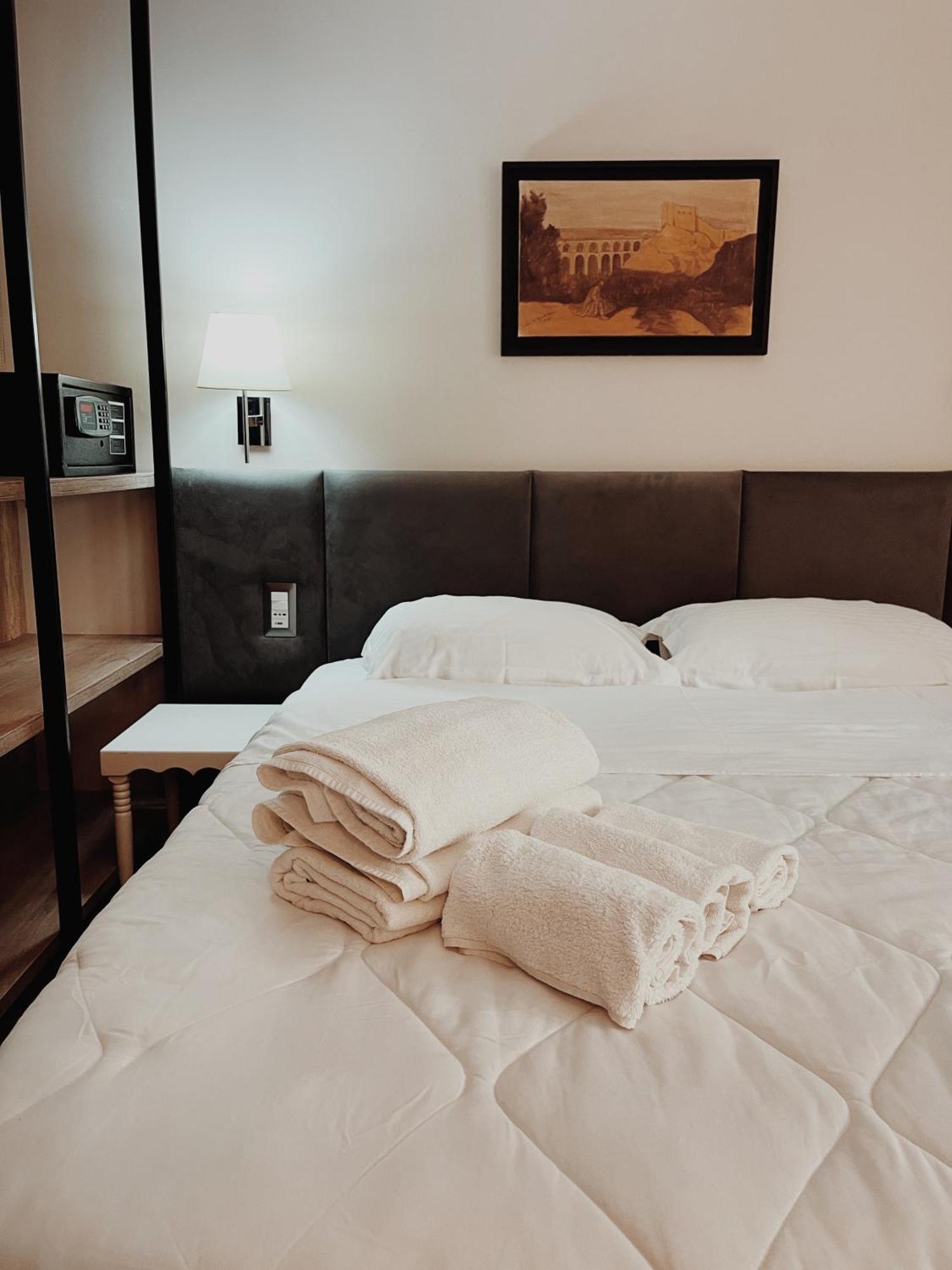 Ruby Palace Vlorë 外观 照片
