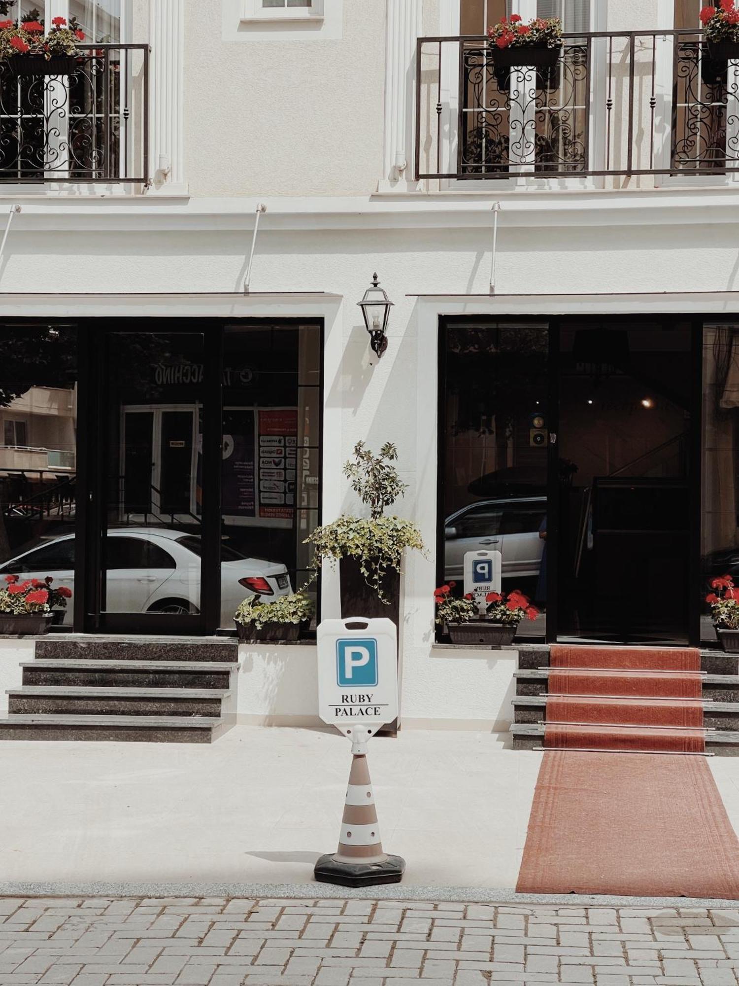 Ruby Palace Vlorë 外观 照片