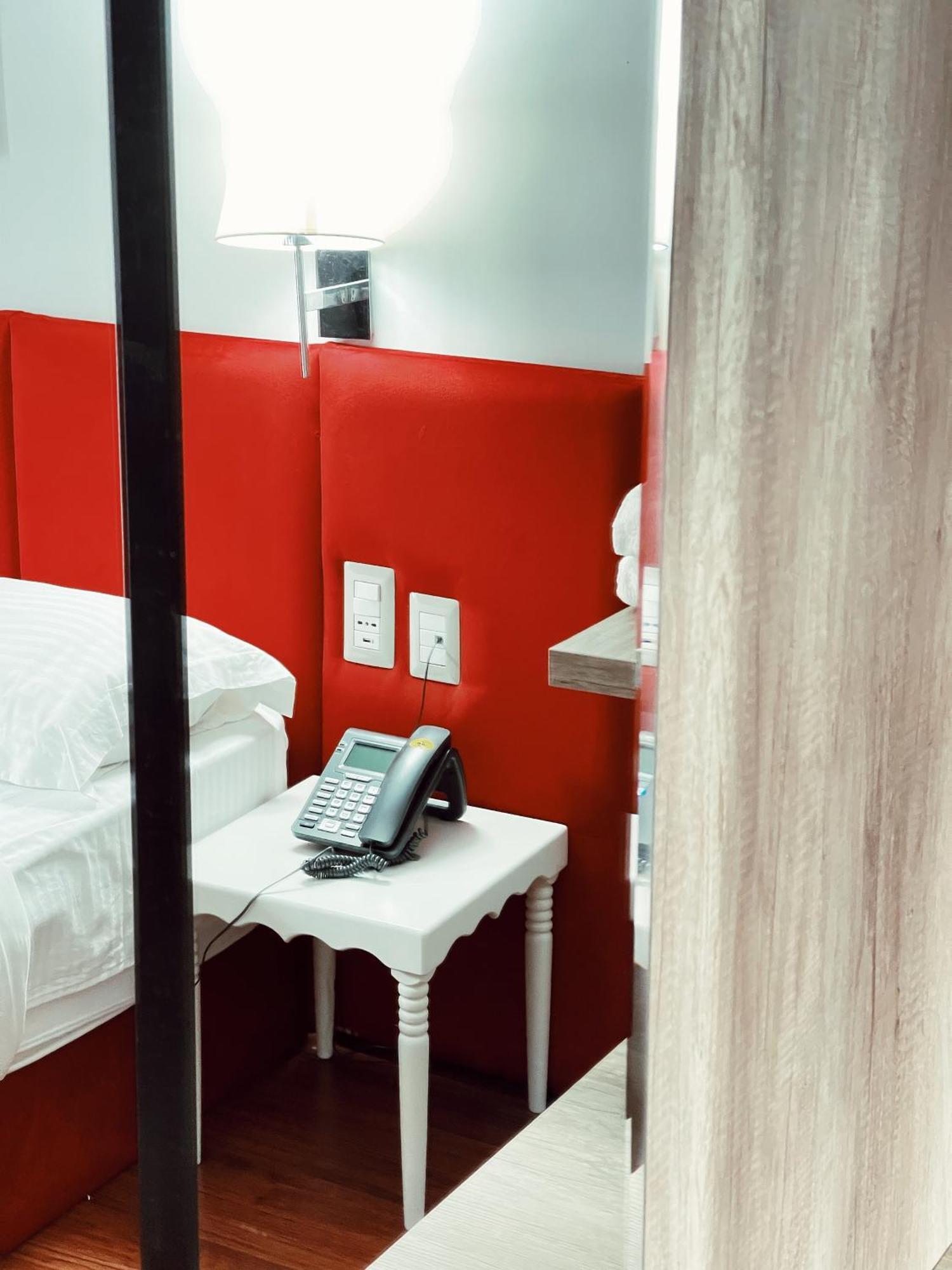 Ruby Palace Vlorë 外观 照片
